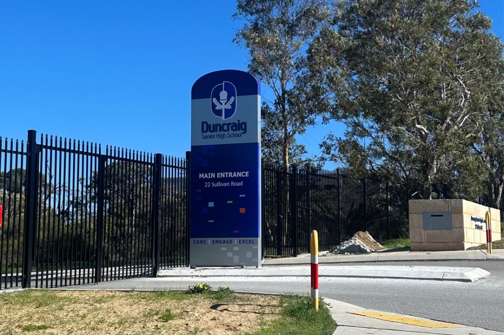 Entrance Signage, entry signs perth, school entry signage, custom signs perth