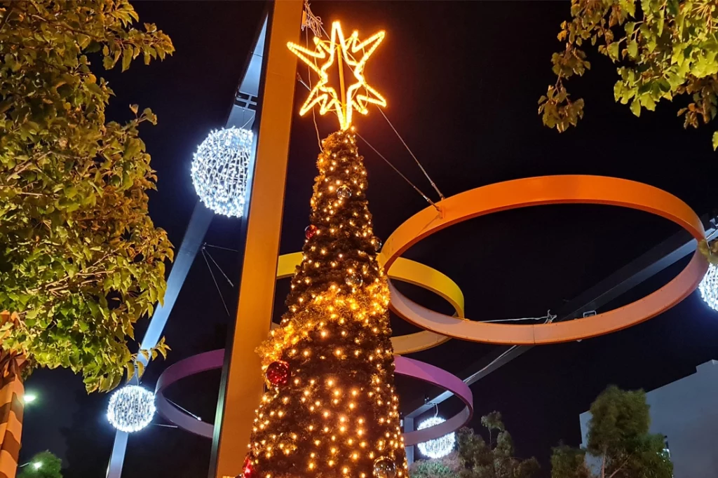 Large Christmas Tree, Commercial Christmas Tree Decorations