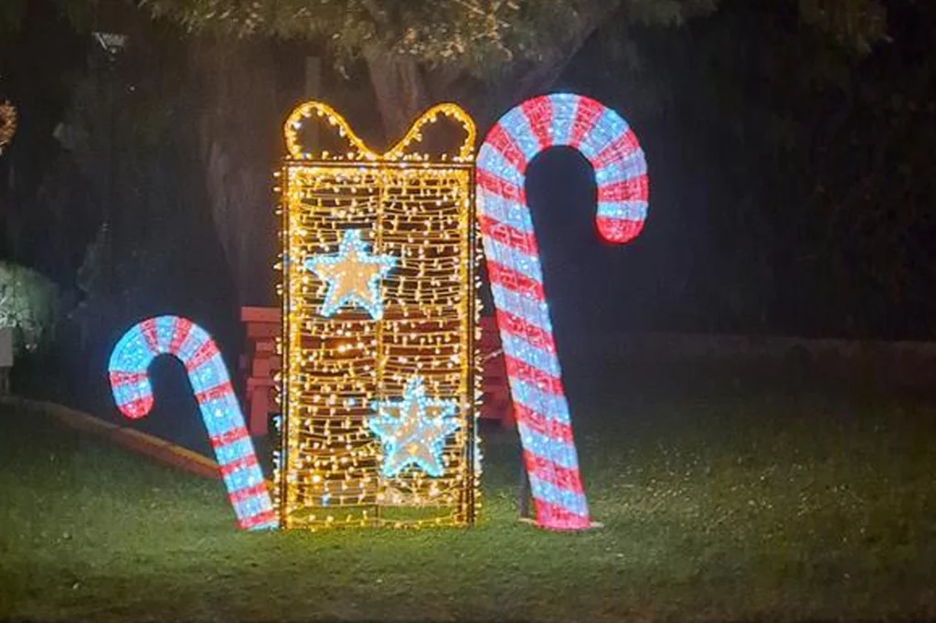 Christmas Displays Perth, Hire Commercial Christmas Decorations