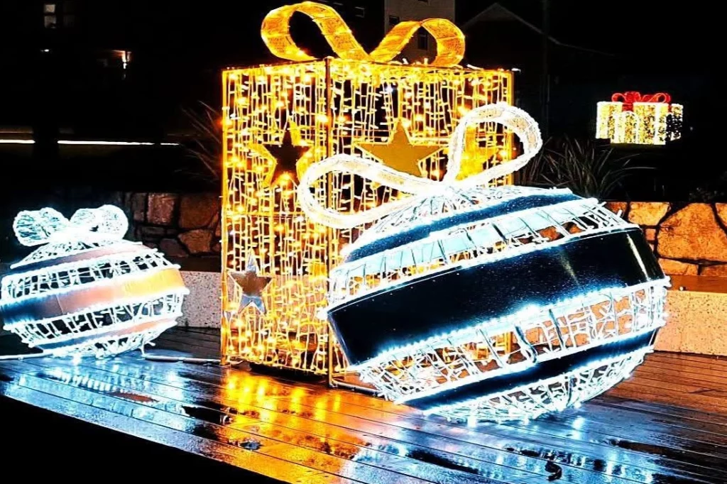 Christmas Company, Local Christmas Provider, Lighting displays