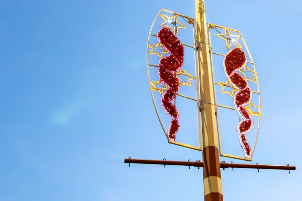 Street Pole Lighting, Christmas Lights, Christmas Street Scape Decorations